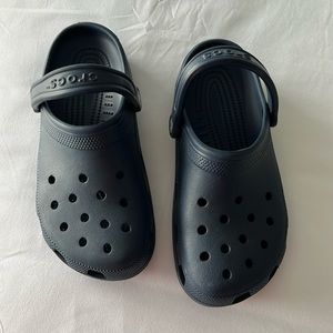 Crocs Classic Clog Unisex Slip On Shoe Ultra Light Navy Sandals Mens 6 Womens 8